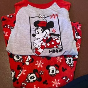 Great Condition Minnie Mouse Winter Pajamas